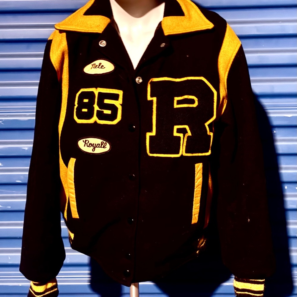 Vintage Black and Gold Varsity Jacket - M